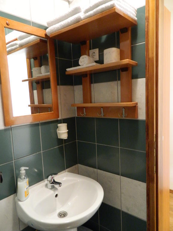 Pansion Centar Bed & Breakfast Tuzla Room photo