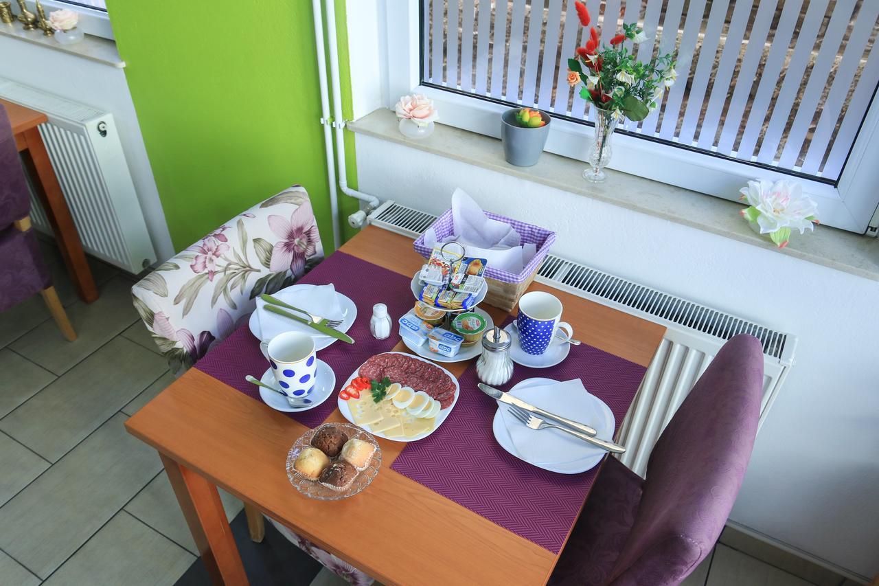 Pansion Centar Bed & Breakfast Tuzla Exterior photo