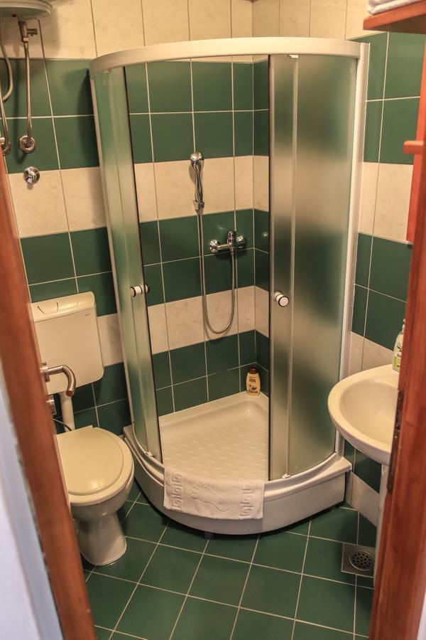 Pansion Centar Bed & Breakfast Tuzla Exterior photo